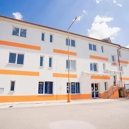 Apartmany Pokoj Zvolen 公寓 *